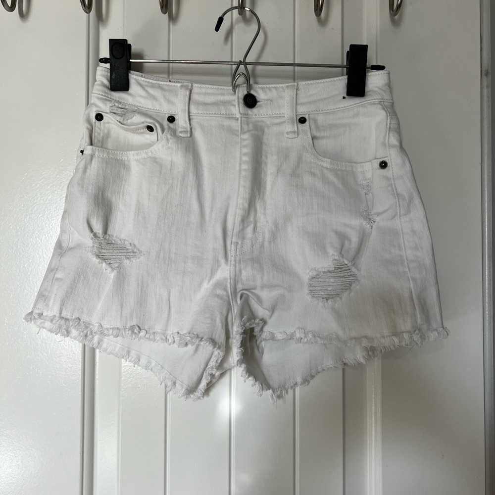 Abercrombie and Fitch white shorts